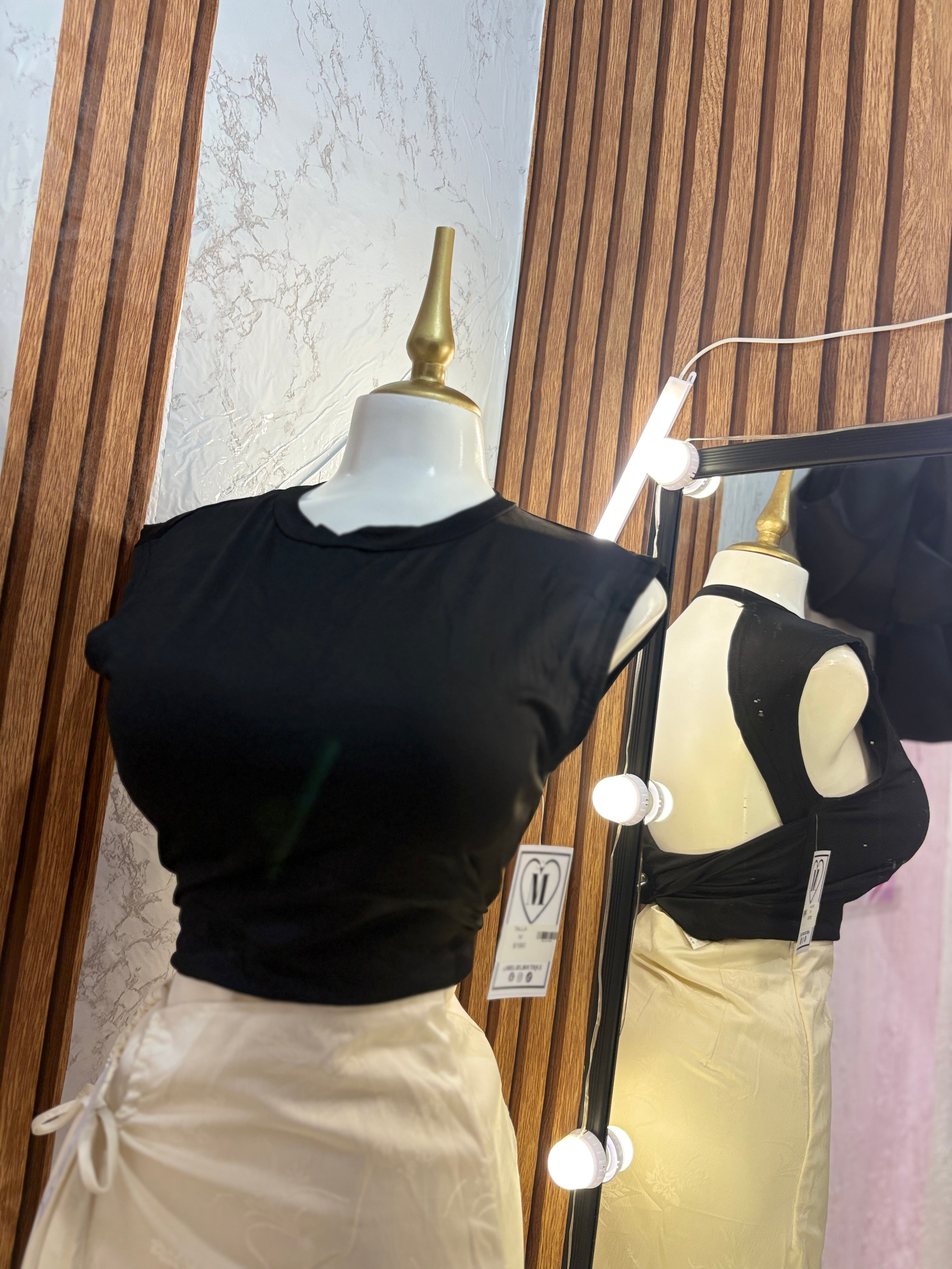 Croptop espalda descubierta