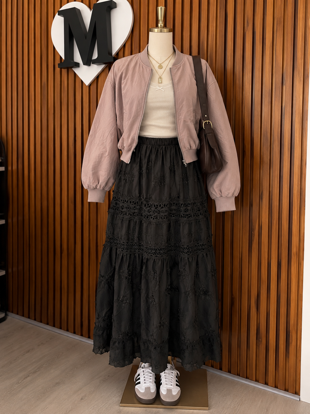 Falda Bordada Midi M